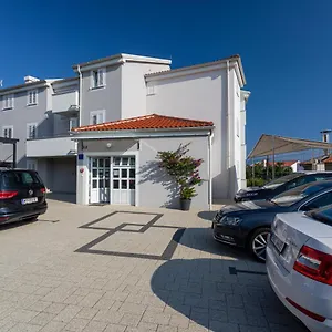 Crnekovic Tomislava 8 , Baška Chorwacja